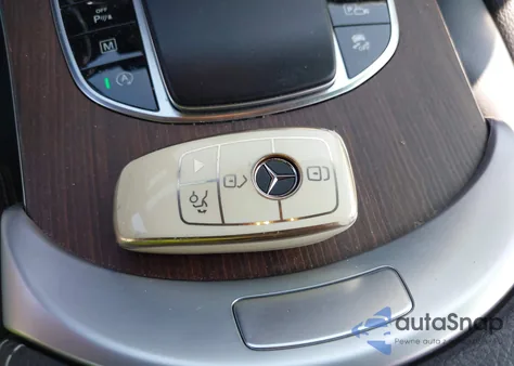 2021 Mercedes-Benz Glc 300 4Matic Suv z USA, uszkodzony, nr VIN W1N0G8EBXMF995869